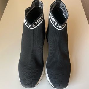 Beautiful Michael Kors sneakers ⭐️